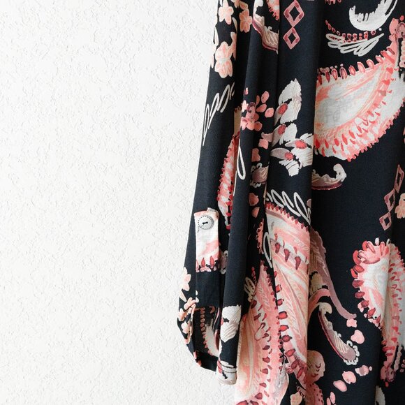 Honeyme Blouse Size Medium Black Pink Paisley Floral Print Tunic Top Made in USA - Picture 3 of 7